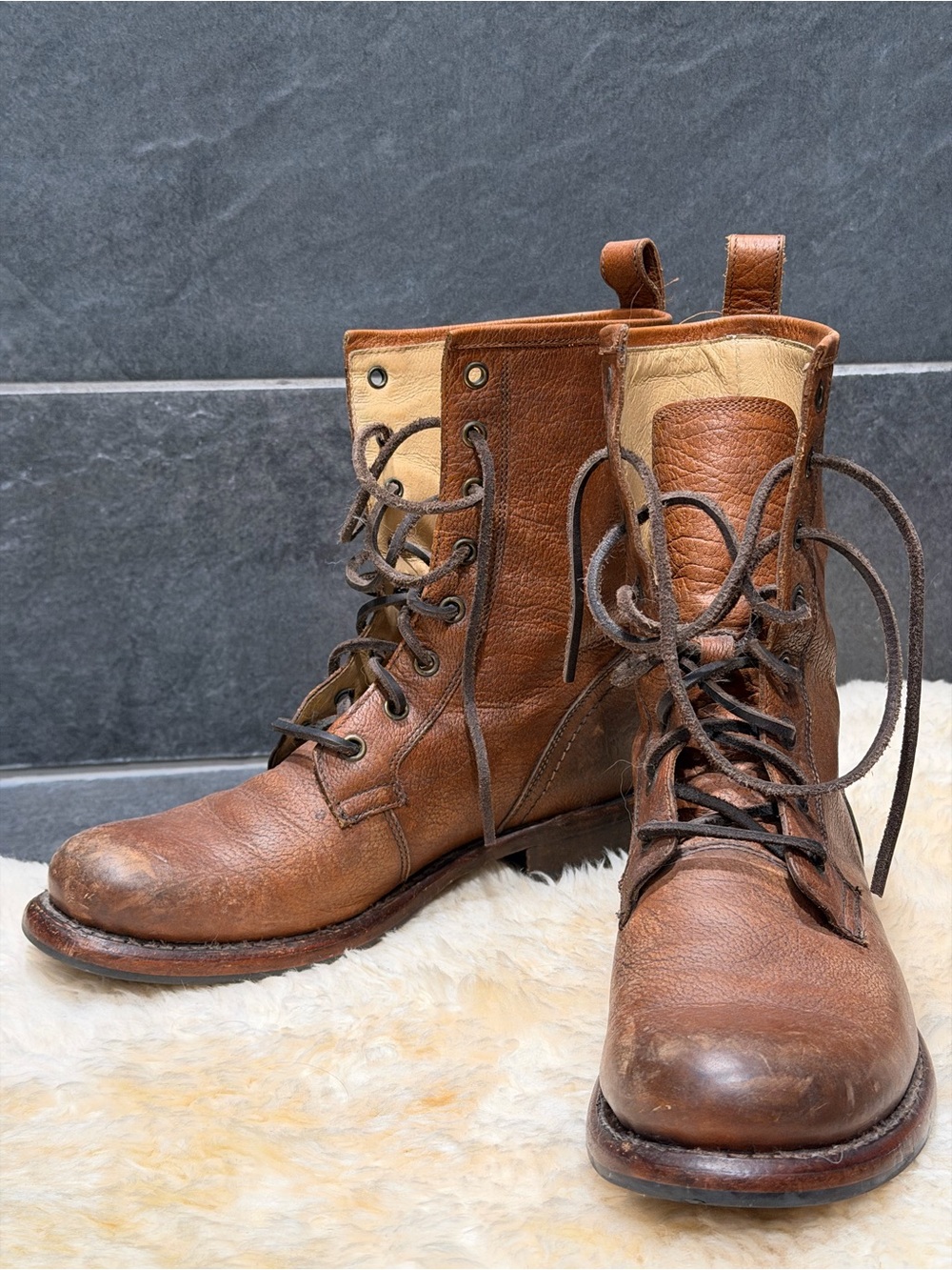 Frye Veronica Combat Boots in brown - Picture 3 of 3